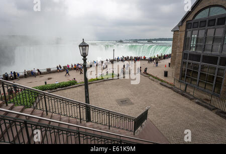 Blick auf die Niagarafälle von der kanadischen Küste, südlichen Ontario Kanada, Nordamerika Stockfoto