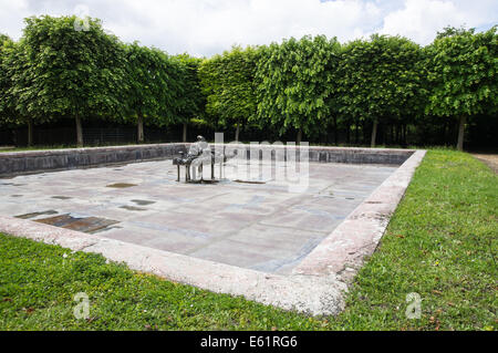 Leere Brunnen in den Gärten von Versailles in Frankreich Stockfoto