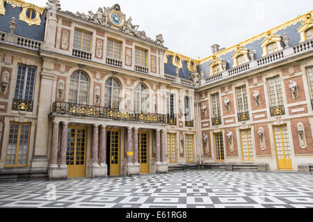 Barocke Fassade des Schlosses von Versailles ( Schloss Versailles ) in Frankreich Stockfoto