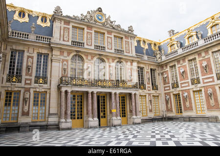 Barocke Fassade des Schlosses von Versailles ( Schloss Versailles ) in Frankreich Stockfoto