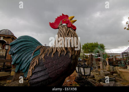 Riesiger Gusseisen Hahn in Rekultivierung Hof in Wells, Somerset Stockfoto