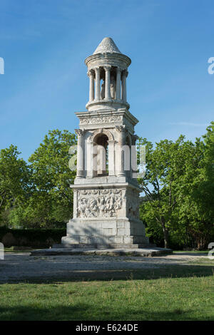 Mausoleum, Kenotaph in der antiken römischen Stadt von Glanum, Saint-Rémy-de-Provence, Provence-Alpes-Côte d ' Azur, Frankreich Stockfoto