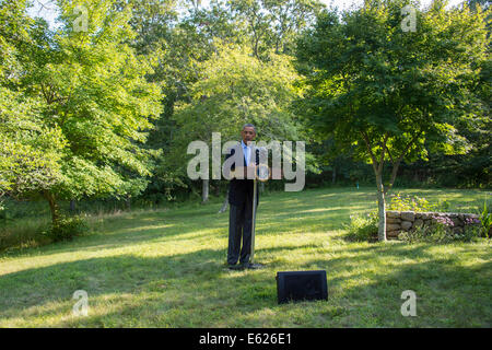 Chilmark, USA. 11. August 2014. US-Präsident Barack Obama macht eine Aussage über den Irak während seines Urlaubs auf Martha's Vineyard Chilmark, USA, 11. August 2014. In seiner Rede kündigte der Präsident, dass er neue irakische Premierminister Haider Al-Abadi, um seine Unterstützung und herzlichen Glückwunsch bieten berufen hatte. Bildnachweis: Rick Friedman/Pool über CNP/Dpa - NO WIRE SERVICE - Credit: Dpa/Alamy Live-Nachrichten Stockfoto