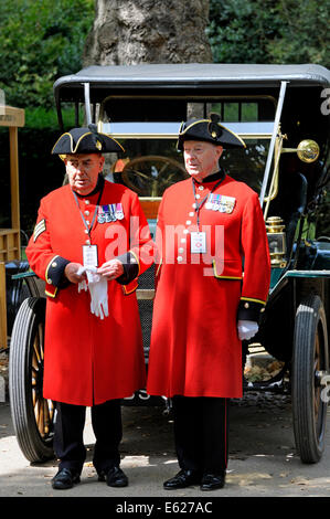 Chelsea-Rentner in Uniform an der großen Krieg Centenary Parade: London, 4. August 2014 Stockfoto
