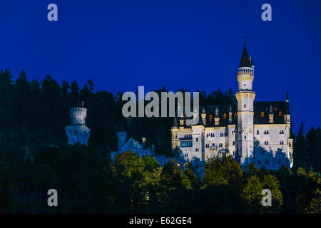 Schloss Neuschwanstein Castle in der Nähe von Füssen, Ostallgaeu Region, Schwaben, Bayern, Deutschland, Europa Stockfoto