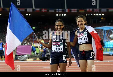 Zürich, Schweiz. 12. August 2014. 2014 European Athletics Championships, Letzigrund Stadion Zürich. 10000m Frauen-Finale, Laila Traby (FRA) und Clemence Calvin (FRA) Credit: Action Plus Sport/Alamy Live News Stockfoto