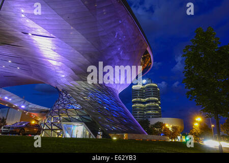 Deutschland, Bayern, München, BMW-Welt Stockfoto