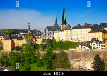 Luxemburg-Panoramablick vom Höhepunkt im Sommer Stockfoto