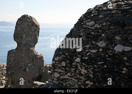Irland Skellig Inseln. Reste von Kloster aus dem 6. Jahrhundert auf Skellig Michael (Great Skellig) Mönche Friedhof. Stockfoto