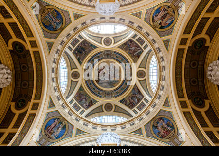 Kuppel der Eingangshalle, Széchenyi Thermalbad oder Széchenyi Gyógyfürdő, Neo-barocken Stil, das größte Heilbad in Stockfoto