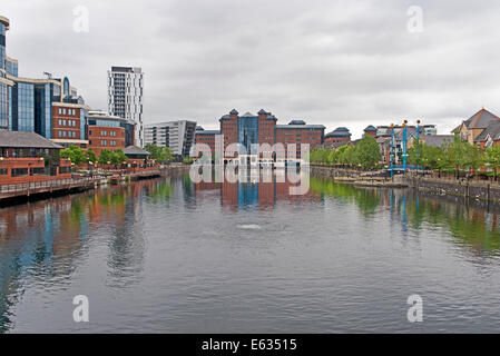 Anchorage Erie Basin Hotels Salford Quays Manchester Ship Canal Milenium Wasserturm Stockfoto