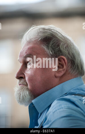 Edinburgh, Schottland, UK, 13. August 2014. Schottischer Schriftsteller und Künstler, Alasdair Gray, auf dem Edinburgh International Book Festival 2014 erscheinen. Bildnachweis: Lorenzo Dalberto/Alamy Live-Nachrichten Stockfoto