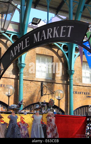 LONDON - 23. Mai: Apple Markt Abzeichen am 23. Mai 2010 in London Stockfoto