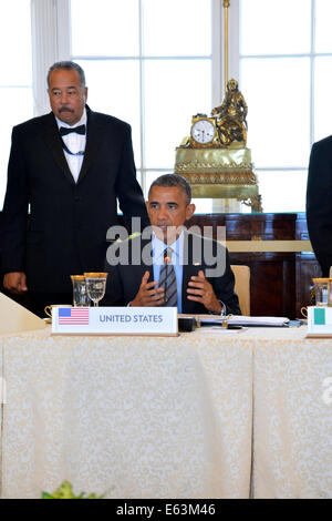 Präsident Barack Obama beherbergt über 50 afrikanischen Staats-und Regierungschefs und ihre Delegationen für ein Arbeitsessen am U.S.-Afrika Leaders Summit im US-Außenministerium in Washington, D.C., am 6. August 2014. Stockfoto