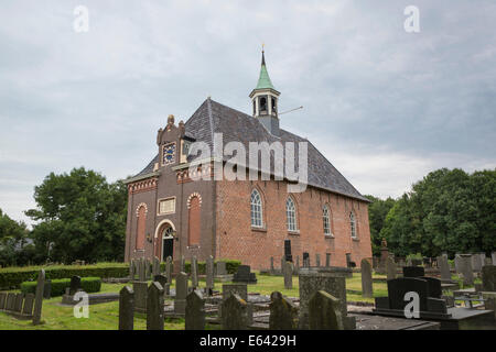 Niederländische Reformierte Kirche von Nieuw-Scheemda, Provinz Groningen, gebaut im Jahre 1661 Stockfoto