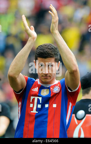 Dortmund, Deutschland. 13. August 2014. Fußball, Deutschland, Supercup, Signal-Iduna-Park Dortmund: Borussia Dortmund, BVB - FC Bayern München, FCB 2:0; Robert Lewandowski (FCB). Bildnachweis: UKraft/Alamy Live-Nachrichten Stockfoto