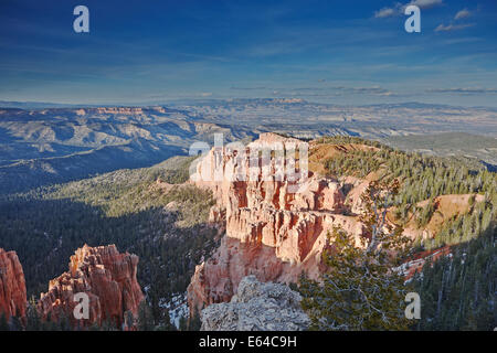 Regenbogen-Sicht. Bryce Canyon, Utah, USA. Stockfoto