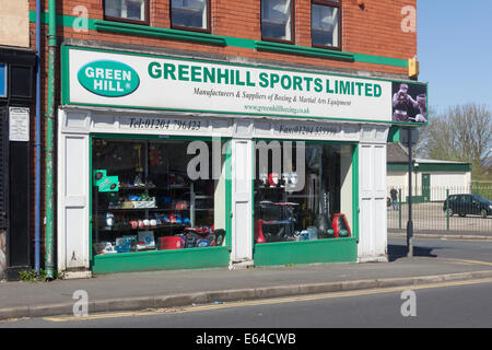 Geschäftsräumen von Greenhill Sports Limited, Hersteller von Boxen und Kampfsport Ausrüstung auf Egerton Street, Farnworth. Stockfoto