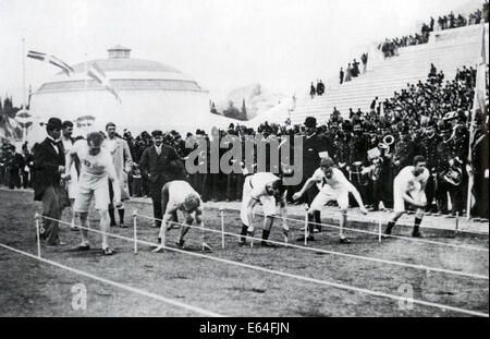 Sommer-Olympische Spiele Athen 1896. Beginn des ersten Laufes von den Herren 100-Meter-Rennen. Siehe Beschreibung unten Stockfoto