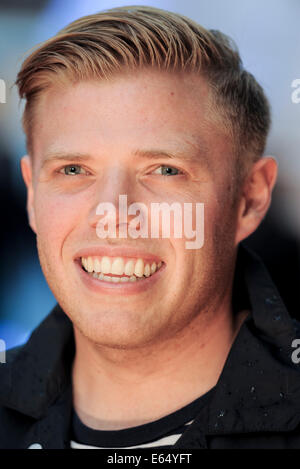 Britischer Komiker Rob Beckett besucht die UK Premiere von WHAT IF am 08.12.2014 am ODEON West End, Leicester Square, London. Personen im Bild: Rob Beckett. Bild von Julie Edwards Stockfoto