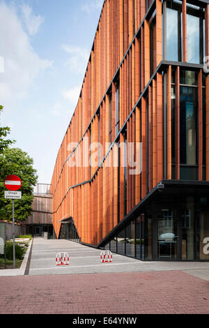 Der Malopolska Garten der Künste in Krakau, Polen. Architekt: Ingarden & Ewy Architekten, 2012. Seitlicher Eingang Malopolska Voivod Stockfoto