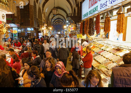 Misir Çarşısı, ägyptischen Basar und Gewürzbasar, Eminönü, Istanbul, Europäische Side, Türkei Stockfoto