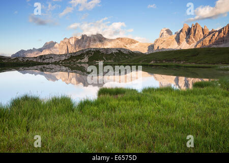 Lago dei Piani bei Sonnenuntergang, Tre Cime Dolomiten Stockfoto