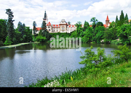 Ein Renaissance-Schloss liegt in einem Vorort von Prag, die Hauptstadt der Tschechischen Republik Stockfoto