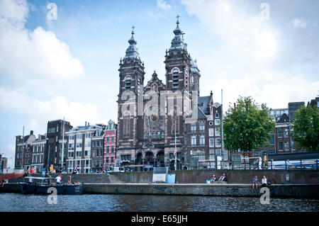 Basilika des Heiligen Nikolaus, Amsterdam, Niederlande (Niederländisch: Sint-Nicolaasbasiliek) Stockfoto