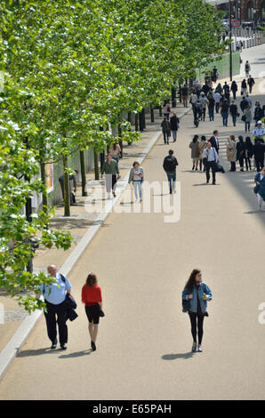 Blick entlang der Könige Boulevard NC1, King Cross, London, UK. Stockfoto