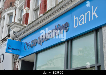 Der Co-Operative Bank, Golders Green, London, UK. Stockfoto