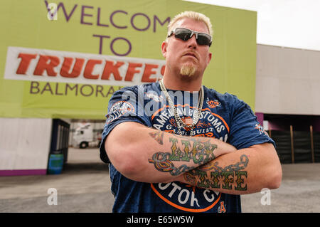 Lisburn, Nordirland. 15. August 2014 - Ron "Ronnie" Shirley von Lizard Lick Abschleppen öffnet Truckfest, Balmoral Park Credit: Stephen Barnes/Alamy Live News Stockfoto