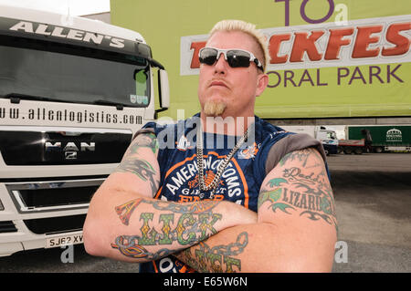 Lisburn, Nordirland. 15. August 2014 - Ron "Ronnie" Shirley von Lizard Lick Abschleppen öffnet Truckfest, Balmoral Park Credit: Stephen Barnes/Alamy Live News Stockfoto