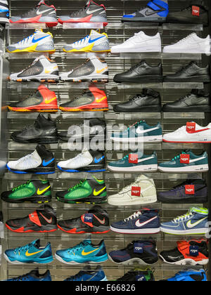 champs roosevelt field