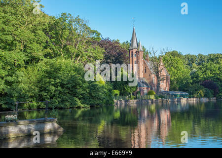 Brügge - Minnewater Park in Eveinig Licht Stockfoto