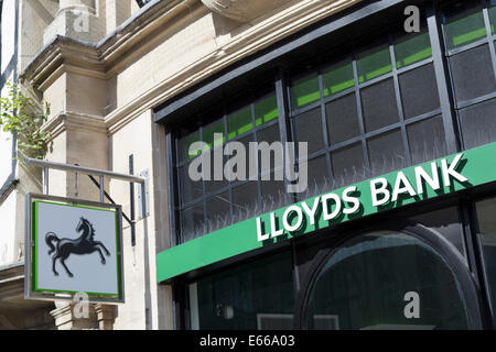 UK, Oxford, Lloyds Bank Beschilderung außerhalb Zweig. Stockfoto