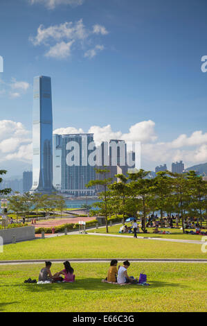 Ansicht des International Commerce Centre (ICC) von Tamar Park, Hong Kong Insel, Hong Kong Stockfoto