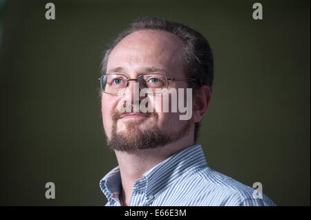 Schottische Krimiautorin, Stuart MacBride, Teilnahme an der Edinburgh International Book Festival am Montag, 11. August 2014 Stockfoto