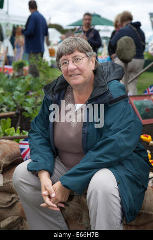 Southport, Merseyside, UK. 16. August 2014. Renommierte Gärtner Christine Walkden, die beliebte TV-Berühmtheit, Gärtner und Radiomoderator, Großbritanniens größte unabhängige flower show. Stockfoto