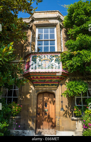 Christs College, hochdekorative Balkon des Master Lodge, First Court, Cambridge, England, UK Stockfoto