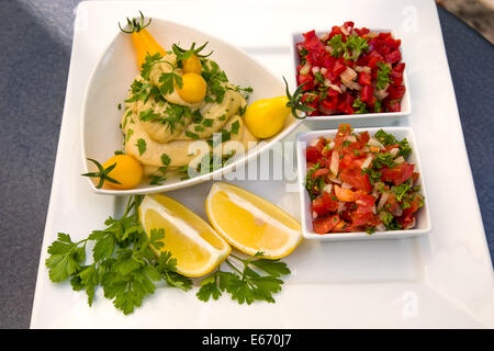 Hummus, eines der traditionellen arabischen Gerichte Stockfoto