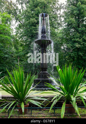 Brunnen auf der Pfaueninsel (Pfaueninsel) in Berlin Deutschland Stockfoto