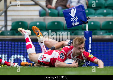 Twickenham, Großbritannien. 17. August 2014. World Club Rugby 7 s. Ed TELLWRIGHT (Gloucester Rugby (ENG)) Punkte während des Spiels zwischen Gloucester Rugby (ENG) und Seattle (USA). Bildnachweis: Aktion Plus Sport/Alamy Live-Nachrichten Stockfoto