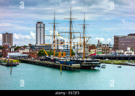 Portsmouth-Docks und Hafen und Kriegsschiffe der Royal Navy, HMS Warrior Stockfoto