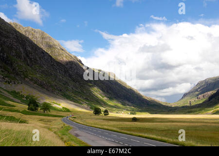 Die A82 Trunk Road in Glen Coe Landscape in den westlichen Highlands von Schottland Stockfoto