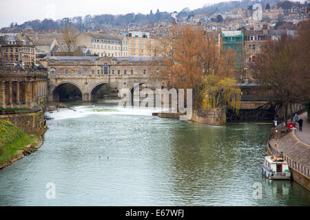 Malerische Bad mit Pulteney Bridge, Avon RIver Stockfoto