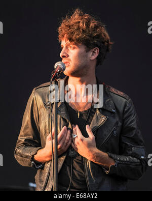 Paolo Nutini spielt V Festival Hylands Park auf 17.08.2014, Chelmsford.  Personen im Bild: Paolo Nutini.  Bild von Julie Edwards Stockfoto