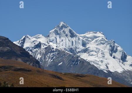 Nevado Pongos, 5680m, in der Cordillera Blanca auf dem Weg zum Pastoruri Gletscher, in der Nähe von Huaraz, Peru Stockfoto