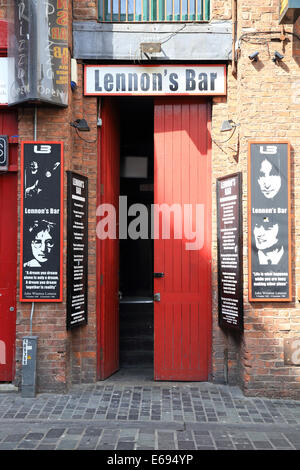 Lennons Bar, Matthäus oder Beatle Street in Liverpool, in Merseyside im NW England, UK Stockfoto