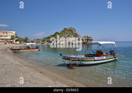 Strand von Taormina, Provinz Messina, Sizilien, Italien Stockfoto